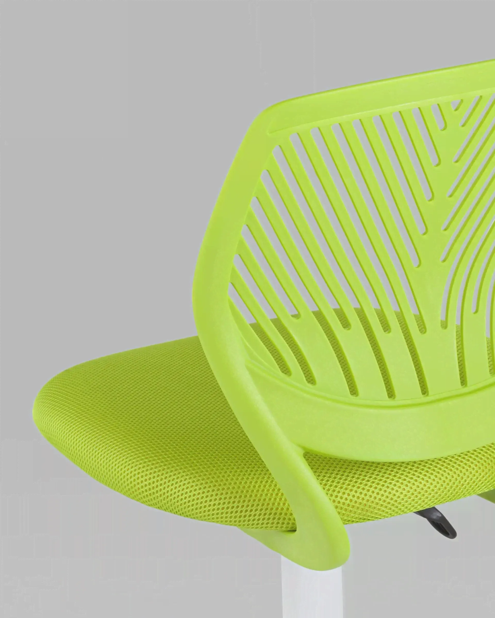 Кресло компьютерное детское Анна салатовый Компьютерное кресло Stool Group-2